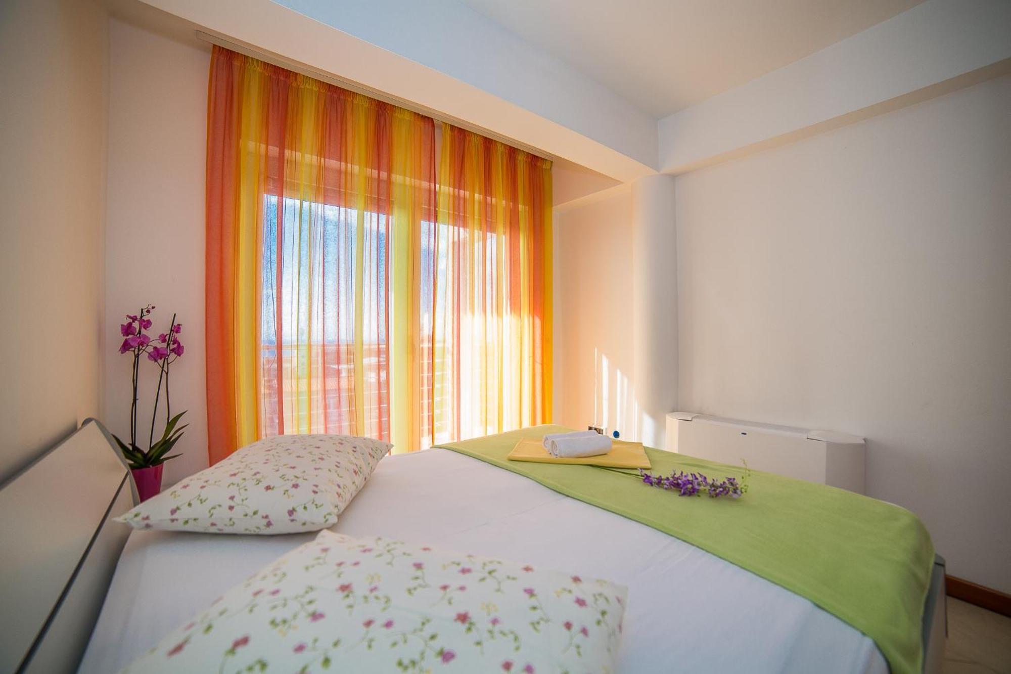 Apartments Milan Makarska Camera foto