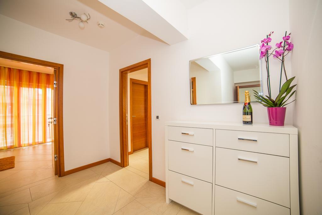 Apartments Milan Makarska Esterno foto