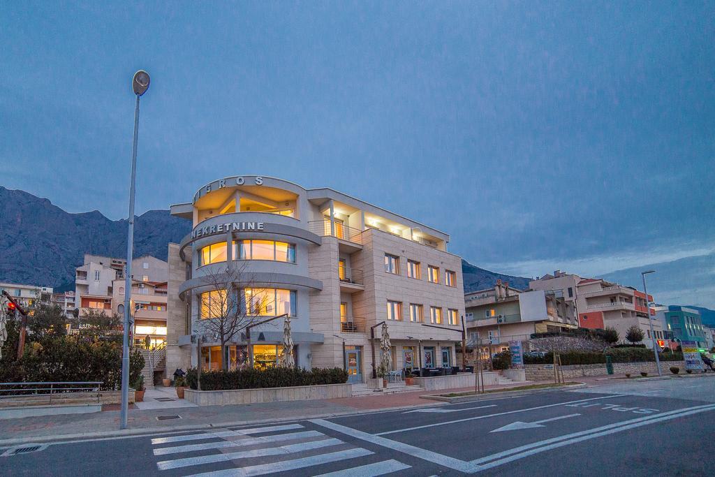 Apartments Milan Makarska Esterno foto
